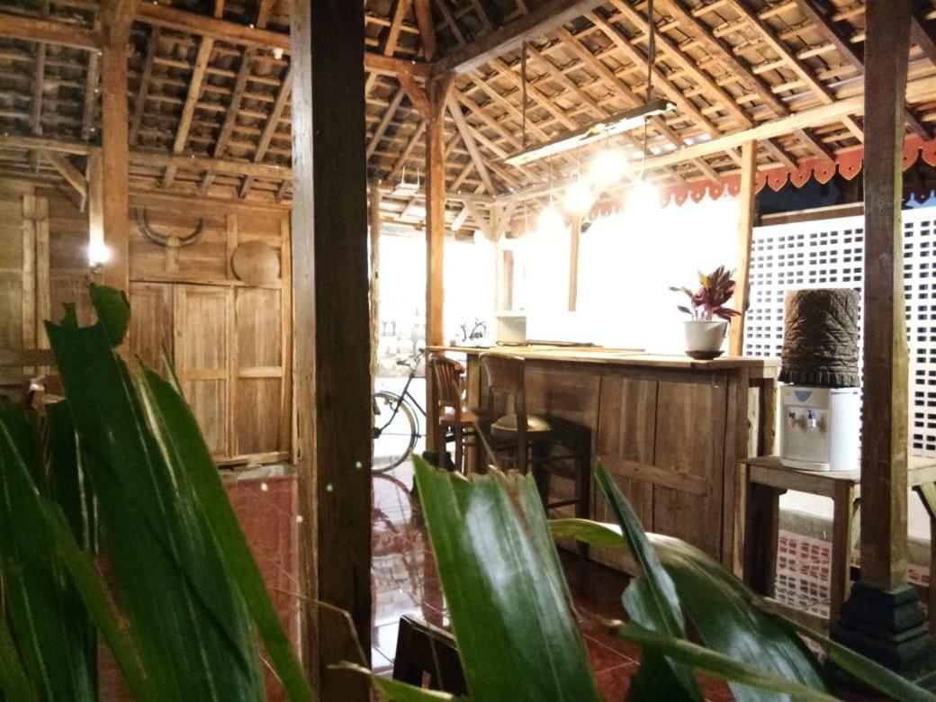 Diaga Grha Hotel Yogyakarta Exterior photo